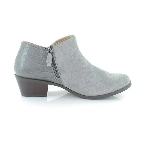 NIB Vionic Light Gray Ankle Booties - Picture 4 of 6